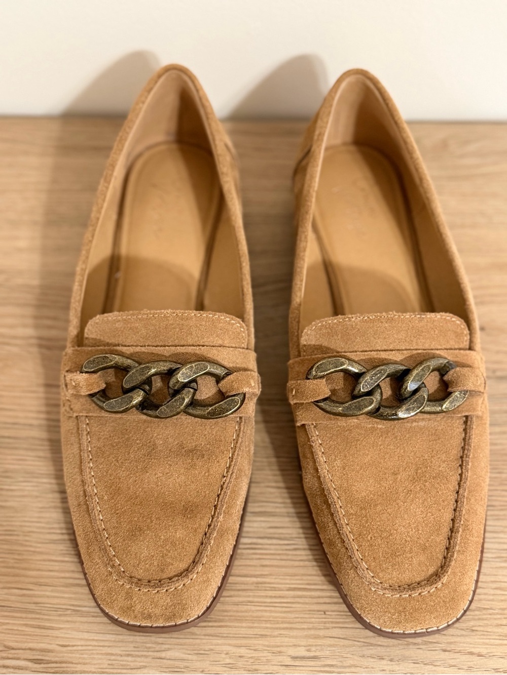 Crown Vintage Women’s Suede Tan Loafers with Chain Detail 10M